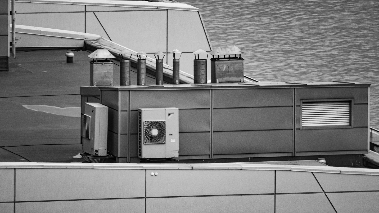 TA Lärm und die Klimaanlage: Welche Dezibel-Grenzwerte tagsüber und nachts wirklich gelten und was Zuschläge und Ruhezeiten mit Ihrem Split-Gerät machen
