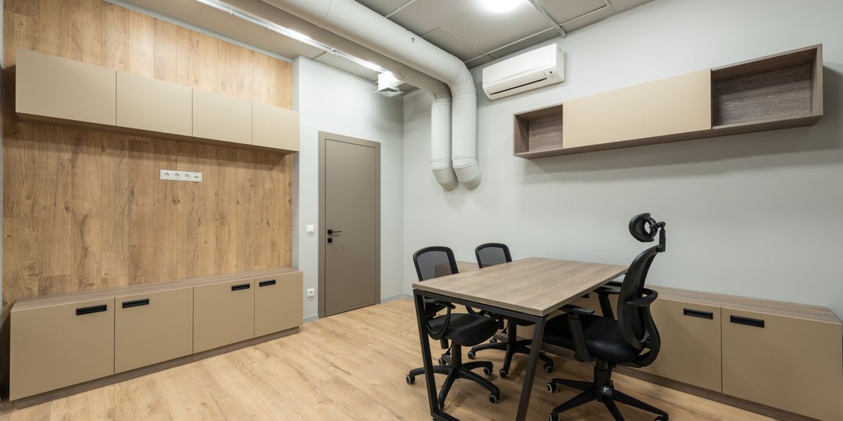 Wandpaneele Schalldämmung Kunststoff: Was für Homeoffice, Coworking und Büro 2026 wirklich funktioniert (mit α-Werten und Preis pro Quadratmeter)